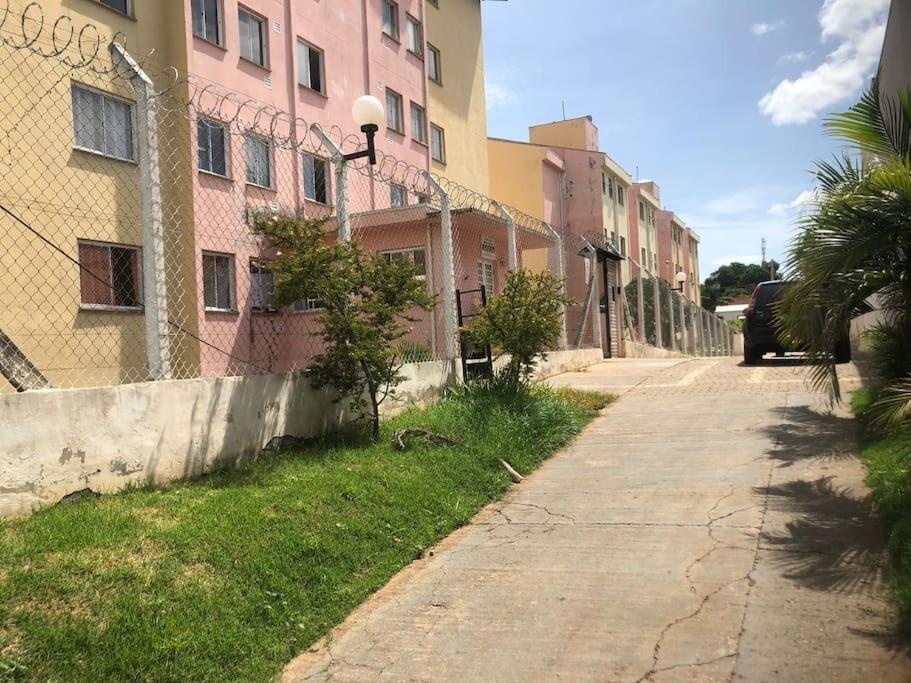 Apartamento Climatizado Marilia Bagian luar foto