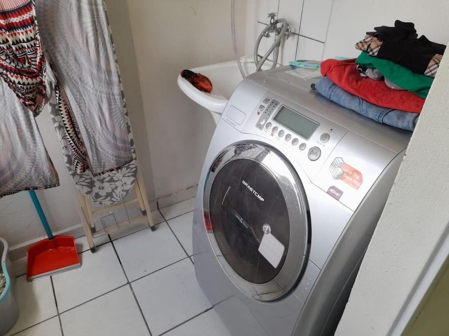 Apartamento Climatizado Marilia Bagian luar foto