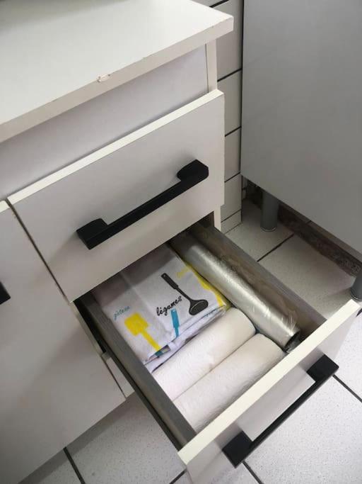 Apartamento Climatizado Marilia Bagian luar foto